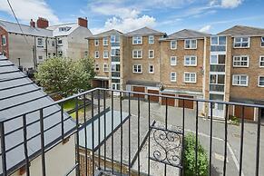 Host Stay Emerald Hideaway