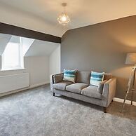 Host Stay Emerald Hideaway