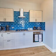 Host Stay Emerald Hideaway