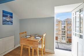 Host Stay Emerald Hideaway