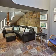 Host Stay Brunswick Cottage