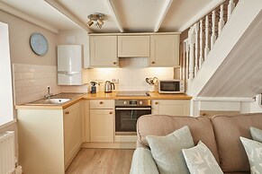 Host Stay Jet Cottage