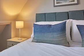 Host Stay Jet Cottage