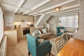 Host Stay Jet Cottage