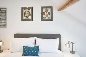 Host Stay Apartment B Cornerhouse Apartments