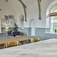 Host Stay Dunsley Chapel