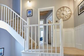 Host Stay Henderson House