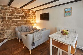 Host Stay Dolphin Cottage 1736