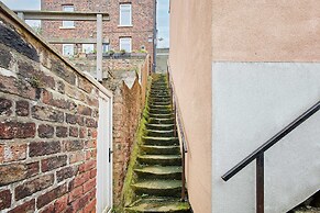 Host Stay Esk View Cottage