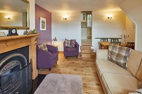 Host Stay Esk View Cottage