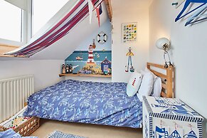 Host Stay Esk View Cottage