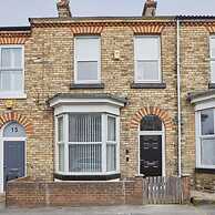 Host Stay Riftswood Ruby