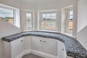 Host Stay The Birds Nest