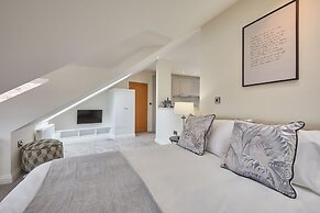 Host Stay The Birds Nest