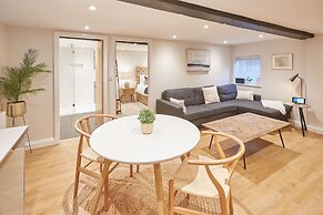 Host Stay Staffordshire Hideaway