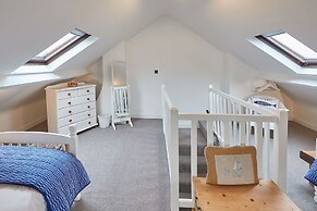 Host Stay Tenby Cottage