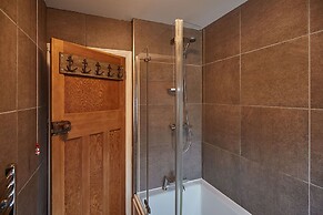 Host Stay Tenby Cottage