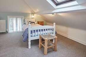 Host Stay Tenby Cottage