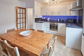 Host Stay Tenby Cottage