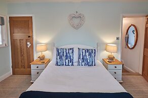 Host Stay Tenby Cottage