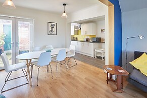 Host Stay Artist House