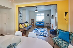 Host Stay Artist House