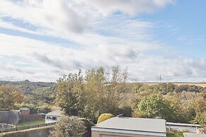 Host Stay Artist House