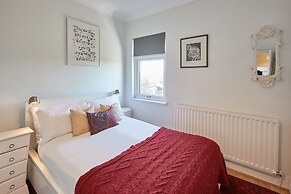 Host Stay Artist House