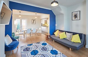 Host Stay Artist House