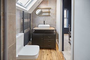 Host Stay The Loft Skinner St