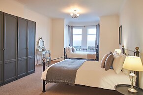 Host Stay Regency Mansions Apartment