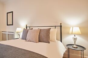 Host Stay Regency Mansions Apartment