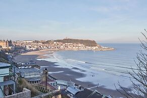 Host Stay South Cliff Apartment