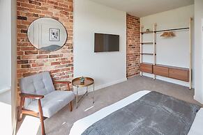 Host Stay Umpire s Watch North Marine House