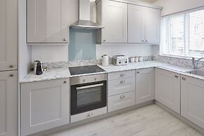 Host Stay Endeavour I