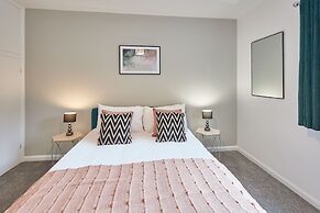 Host Stay Endeavour I