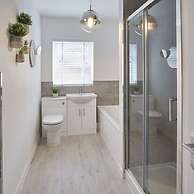 Host Stay Endeavour I