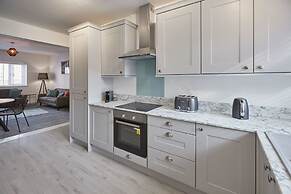 Host Stay Endeavour II