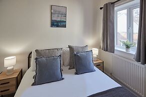 Host Stay Endeavour II