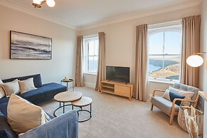 Host Stay Huntcliff View Apartment