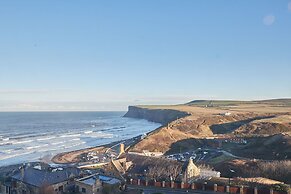 Host Stay Huntcliff View Apartment