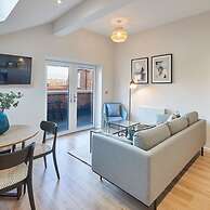 Host Stay Skyline Apartment