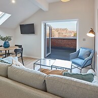 Host Stay Skyline Apartment