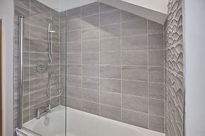 Host Stay Skyline Apartment