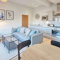 Host Stay Skyline Apartment