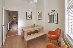 Host Stay Fountains Cottage