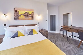 Host Stay Bellevue Apartment 2