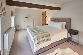 Host Stay The Cobbles