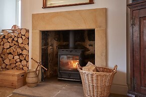 Host Stay The Cobbles