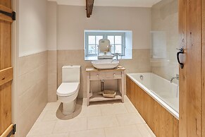 Host Stay The Cobbles